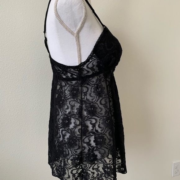 Lingerie - Picture 3 of 7